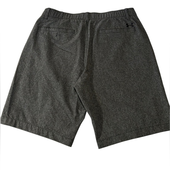 Under Armour Men's Charcoal Athletic Shorts - Picture 2 of 5